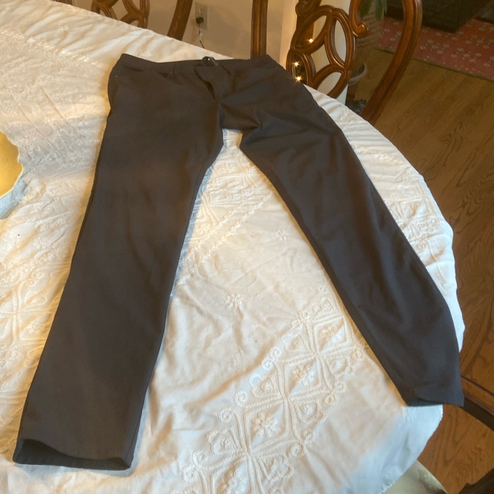 Lululemon men’s pants. Like new !